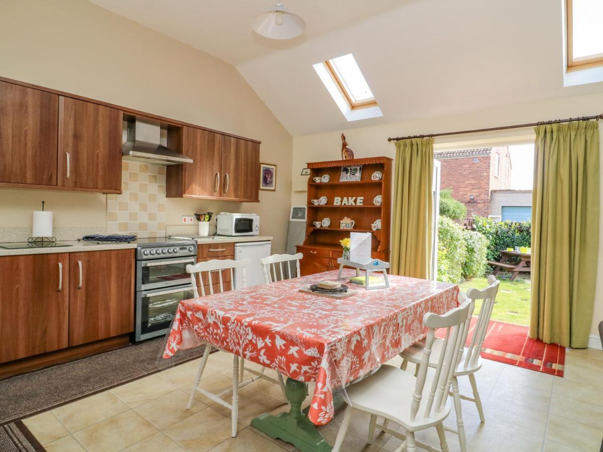 1 Pines Farm Cottages Ulleskelf エクステリア 写真