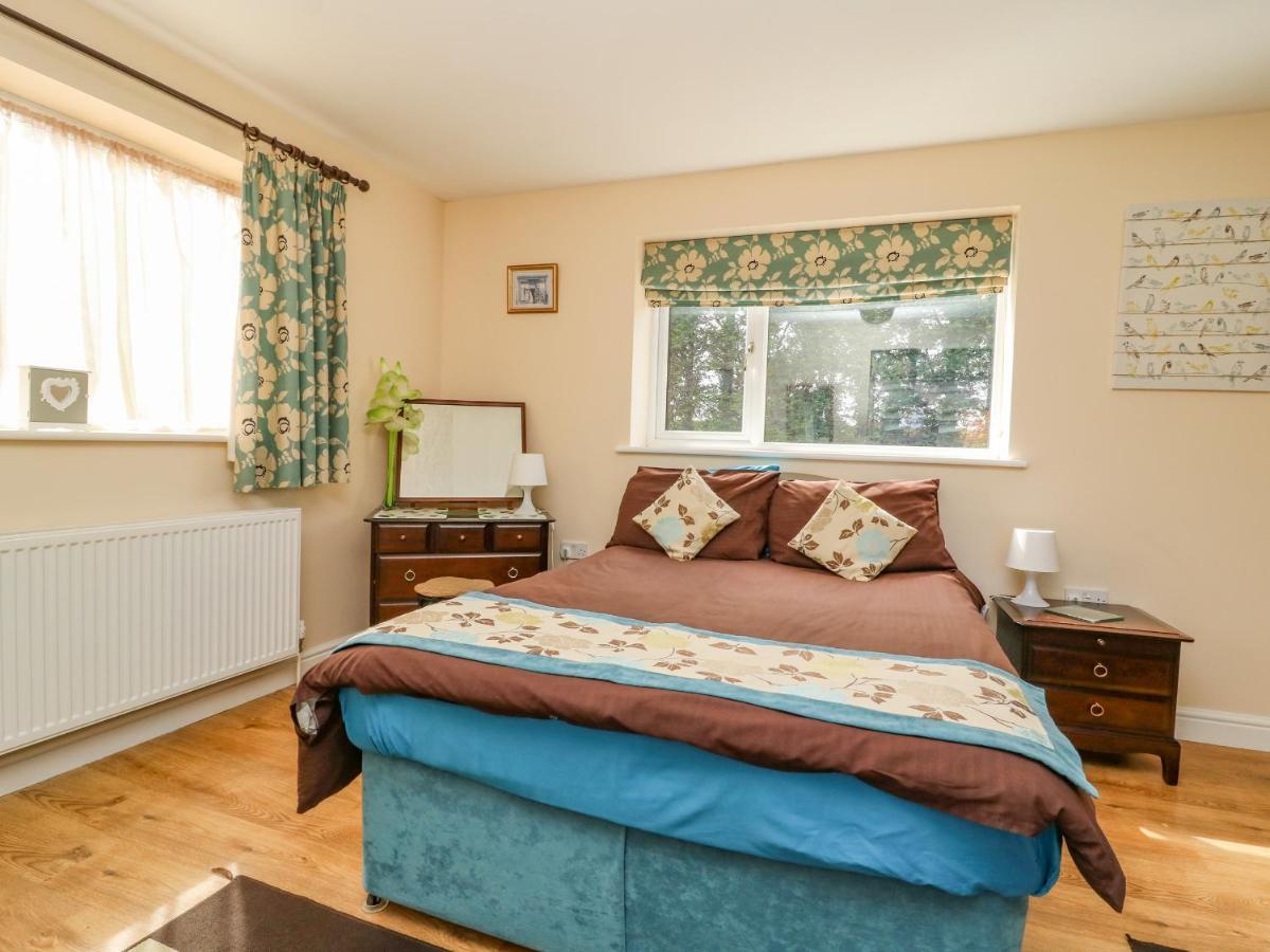 1 Pines Farm Cottages Ulleskelf エクステリア 写真