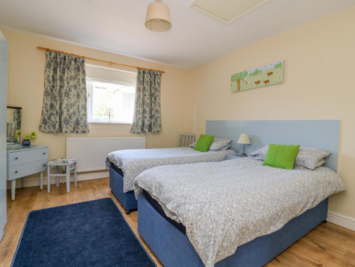 1 Pines Farm Cottages Ulleskelf エクステリア 写真
